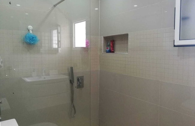 2 Bed Flat - Sleeps 5 - Pets - Pool - Parking - Foto 8
