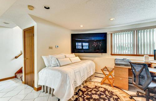 Spacious Yard with Gazebo Charming Windsor Retreat - Foto 22