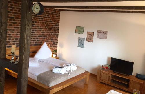 Apartment STERNE - Parkplätze, Tram & Supermarkt direkt vor der Tür - Foto 1