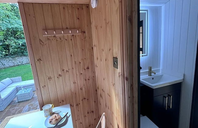 Shepherds Hut With Hot Tub - Foto 11