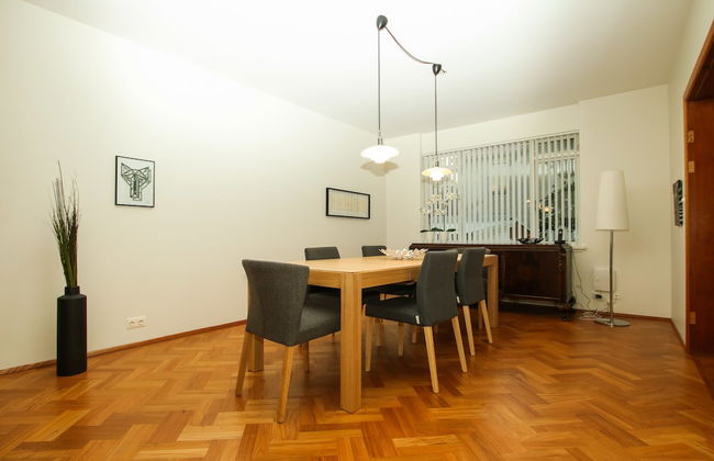 Large Modern Family House - Foto 7