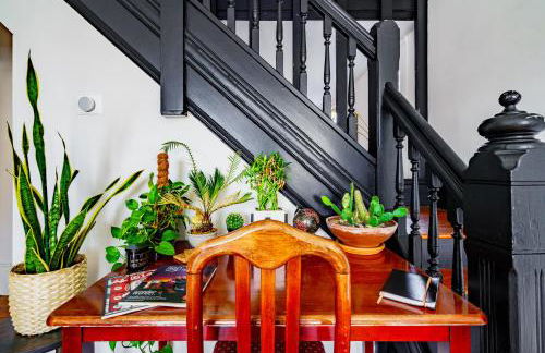 Jungle House Luxury Homes - Columbus Downtown Short North - Steps to Convention Center & Nationwide Arena - Sleeps up to 11 - Free Parking - Over 5,800 Five Stars - Foto 126