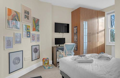 Designer 1-Bed Flat, 1-Min to Tube, Fast Central London Access - Foto 11