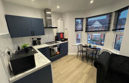 2 Bedroom Home with Free Parking & Fast Wi-Fi - Foto 1