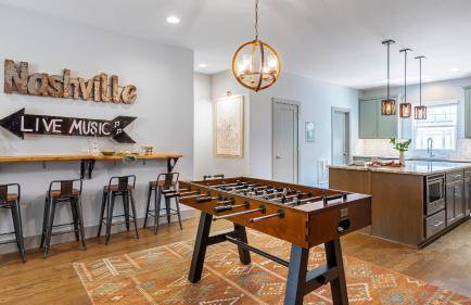 Waverly by Avantstay Nashville-inspired Townhome w/ Luxury Kitchen, Pool Table - Foto 9
