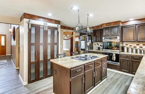 Home Theater and Large Backyard Deck Tacoma Abode! - Foto 12