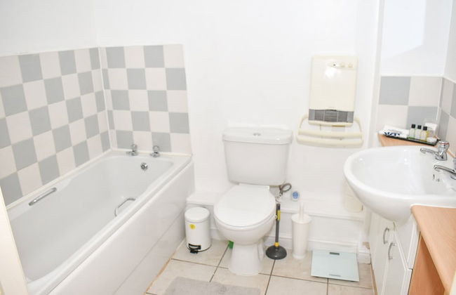 Lovely 2-bed Apartment in West Bromwich - Foto 16