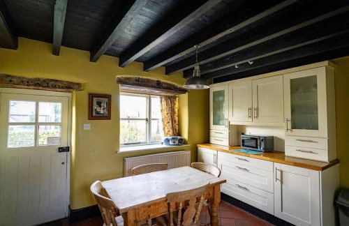 School House, cosy cottage for 12 with hot tub in the Peak District - Photo 69