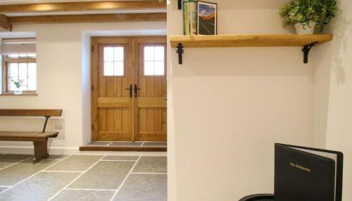 The Hideaway - Photo 4