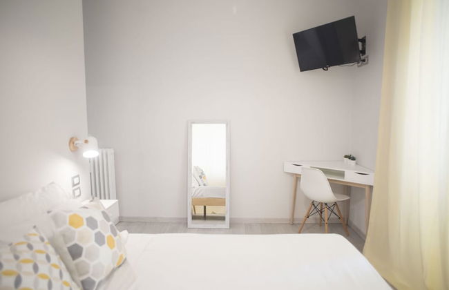 Winkler Suites - Photo 11