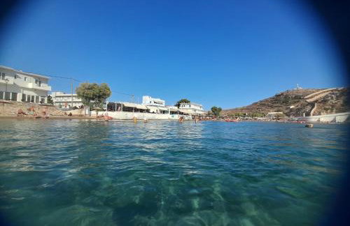 Με θέα τον όρμο της Βάρης - Photo 36