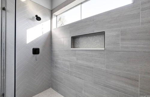 Gorgeous 6BR Sleeps 18 w Hot Tub - Foto 4