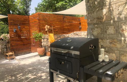 SECRET PARADISE-Holiday home with hot tub and BBQ - Photo 30