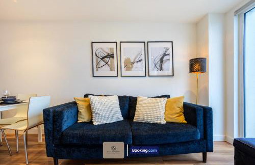 2BR Flat By Paul & Malin Properties Short Lets & Serviced Accommodation Salford - Foto 4