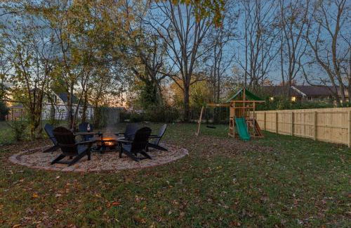 The Luxe Hot Tub Playground 12 Min to Horse Park - Foto 16