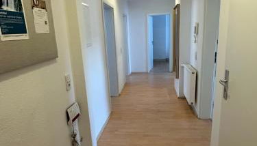 Große Ferienwohnung für Gruppen und Familien bis 8 Personen mit Balkon - Foto 3