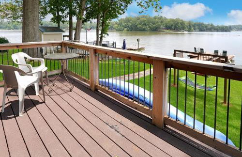 Lakefront Lodge with King Beds and Game Lounge - Foto 22