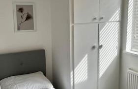 Cheerful 3 bedroom Townhouse with free parking. - Foto 8