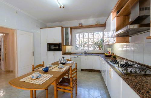 Chalet en el Mar Menor (Cartagena) con Piscina Privada y 4 dormitorios - Foto 29