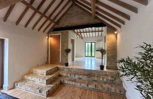 character filled barn renovation - Foto 43