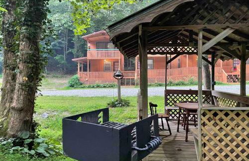 Cute Cabin creek & Firepit #12 - Foto 10