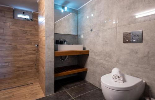 Villa OliveMillstone - Photo 24