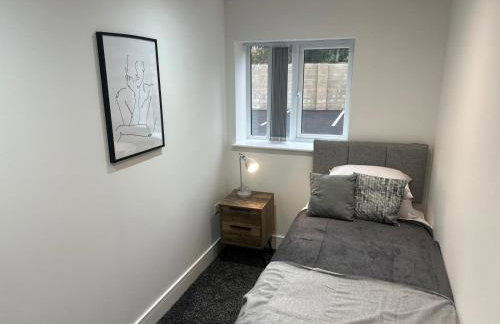 Delightful 2-Bedroom Flat Perfect for City Adventurers - Foto 3