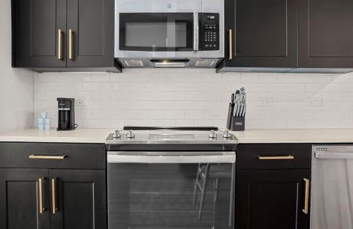 5 Star Building and Location Pool and Gym Midtown - Foto 25