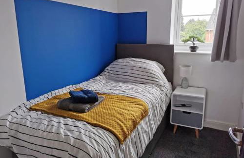 Modern Roomy 3 BR Home Pershore - Foto 6