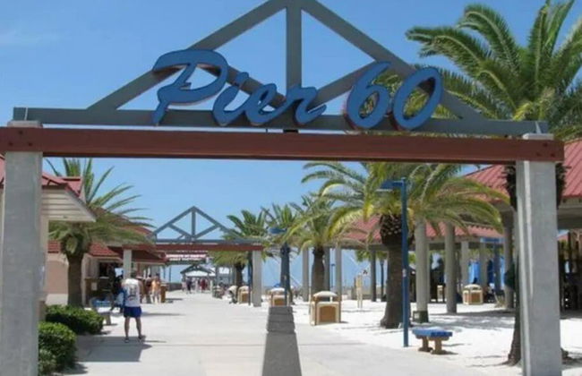 2 Bedroom Waterfront Pool Side! - Foto 49