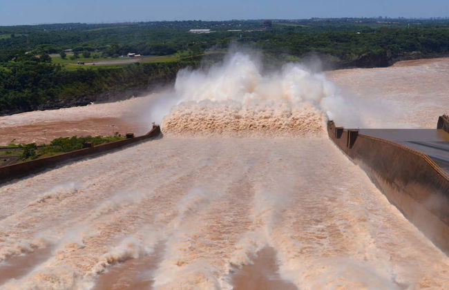 Excursión a la represa de Itaipú y refugio Tatí Yupí - Foto 2