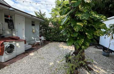 Quiet & Centrally located House - PRIVATE PARKING, LAUNDRY AND STORAGE FOR LUGGAGE - Foto 26