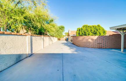 North Phoenix 6 Bedroom With Guest House & Pool! - Foto 61