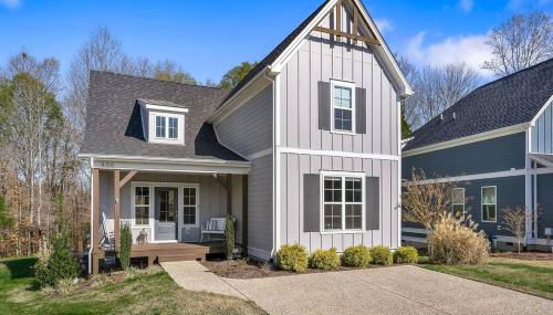 Beautiful Home with Lake and Marina Access, Firepit, Golf Cart Included - Foto 2