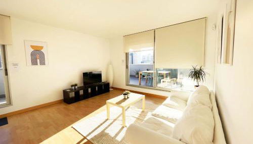 Beach & Culture Barcelona Port Forum Penthouse Apartment - Photo 3