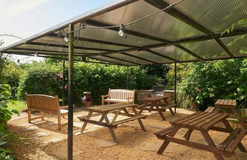 Beautiful farmhouse near Abergavenny - Sleeps 6-26 - Foto 16