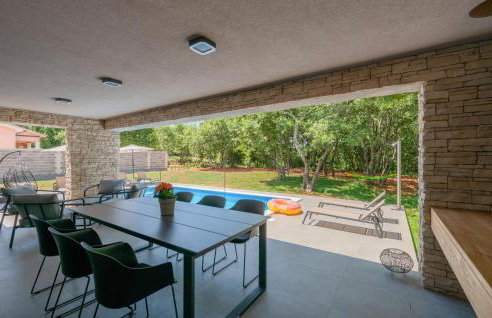 Amazing Home In Labin With Sauna - Photo 16