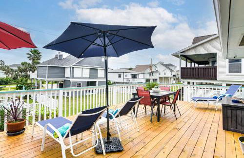 Colorful Beachside Oasis! Galveston Family Home - Foto 27