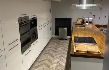 Winnie Cottage - Hot Tub, Games Room, Sauna, Large Garden - Foto 54