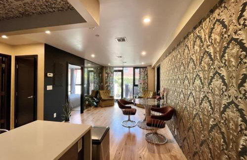 Bright 2-Story Brooklyn Oasis w Patio & Fire Pit - Foto 7