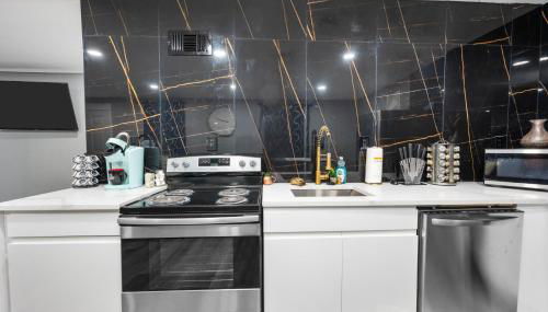 Classy and Chic 2BR Home near Galleria - Foto 4