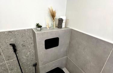 Appartement avec jacuzzi proche du centre - Photo 12