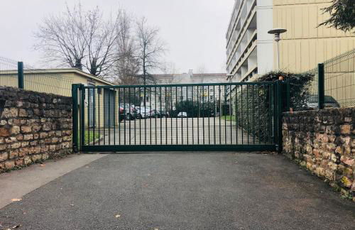 Studio cocoon avec vue sur le Beaujolais - Foto 10