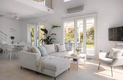 A Private Garden Villa near Athens Airport and the Beach - Foto 2