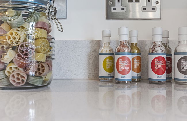 Stunning Brand New Westminster Apartment - Photo 18