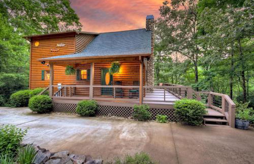 A Little Bit of Heaven Swim in the creek soak in the hot tub and relax in comfort - Foto 53