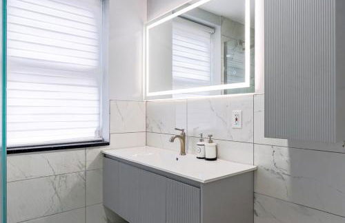 Spacious 3BR Oasis with Patio & Arcade Fun in Philly - Foto 35