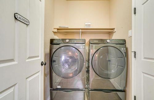 Santa Teresa Home with Patio and Grill! - Foto 22