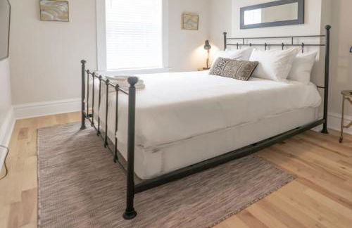 Soulard Retreat 7BR 9BA Courtyard ABODEbucks - Foto 33