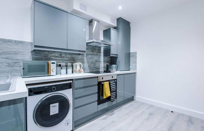 Old Trafford Two-bedroom Stay by Belvilla - Photo 9